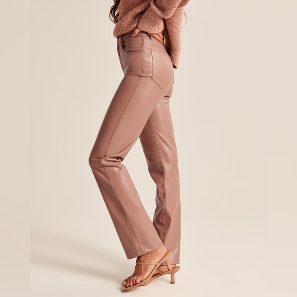 Abercrombie & Fitch Vegan Leather 90’s Straight Pant - Picture 3 of 3